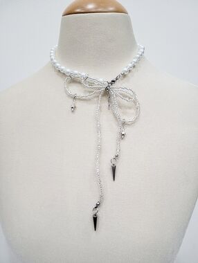 Brand New Victorian Style White Pearl Dangle Choker Necklace